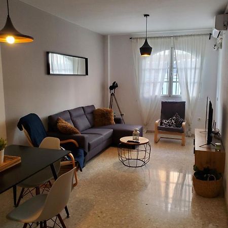 Apartamento con parking gratis en el centro de Malaga Apartamento Exterior foto