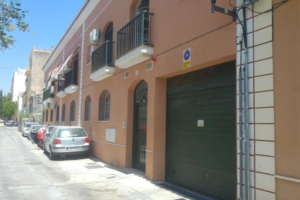 Apartamento con parking gratis en el centro de Malaga Apartamento Exterior foto