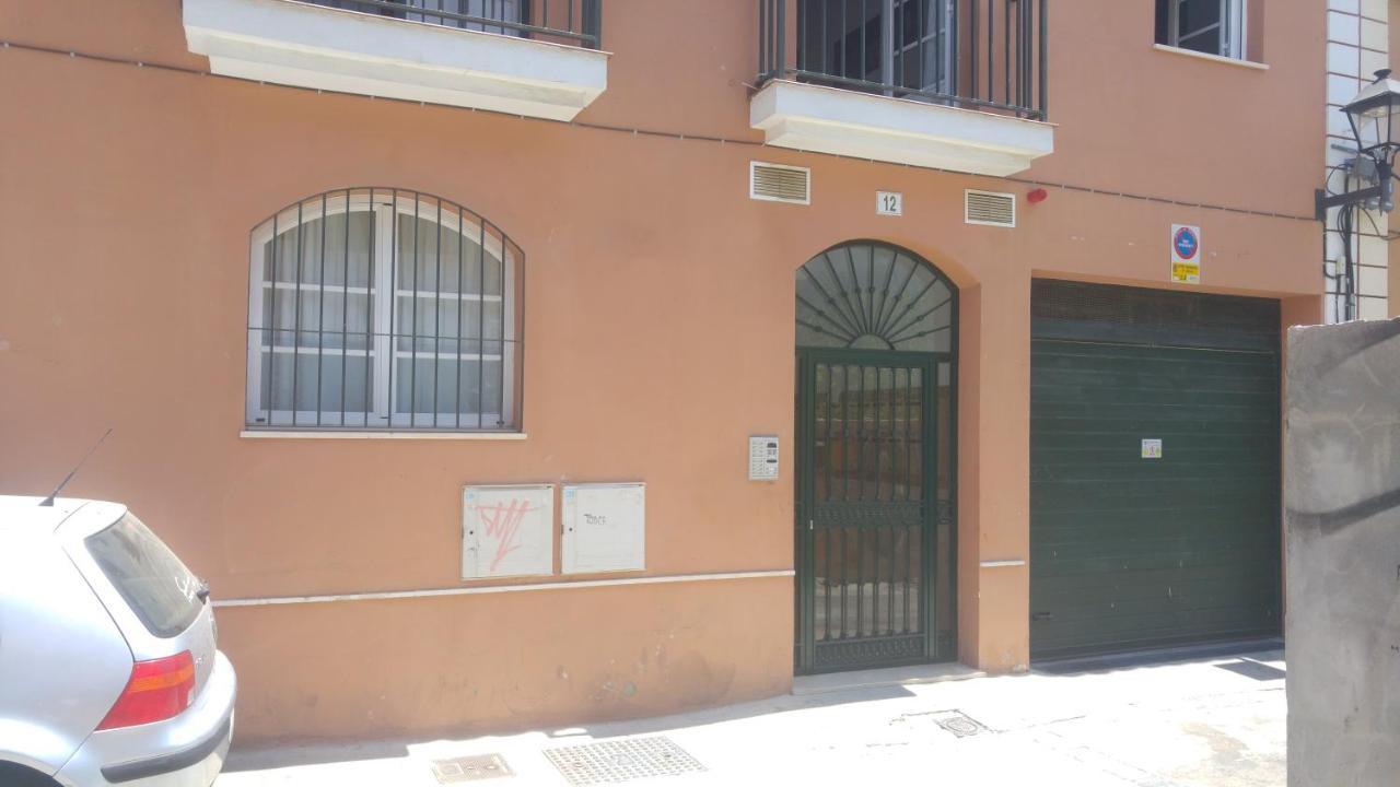 Apartamento con parking gratis en el centro de Malaga Apartamento Exterior foto